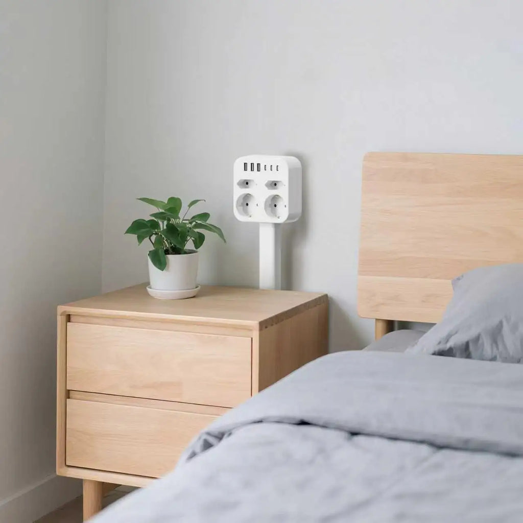 ReachPlug -Telescopic Wall Outlet Extender - 180°