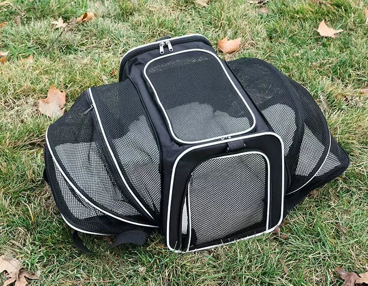 FlexiTravel - Soft- Sided Expandable Carrier